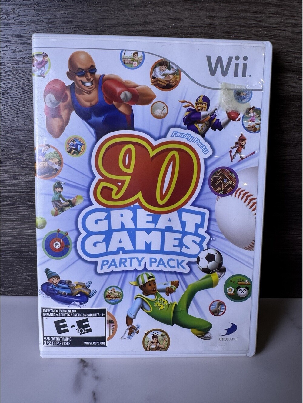 Family Party 90 Great Games Party Pack (Nintendo Wii, 2010) With Manual